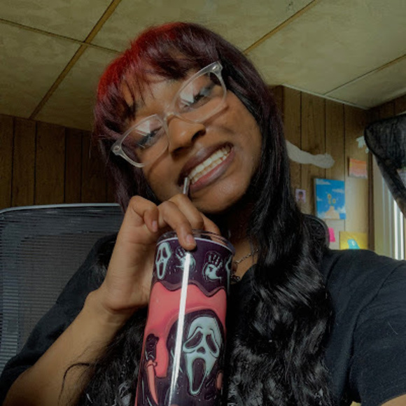 Meet your Posher, Tatie - Picture 1 of 1